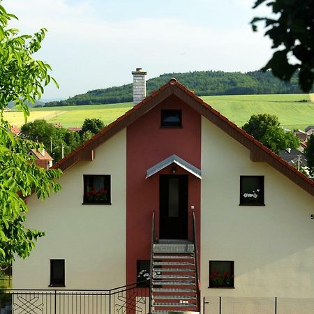 Privát pod kostolom - Ubytovanie Valča Exterior foto